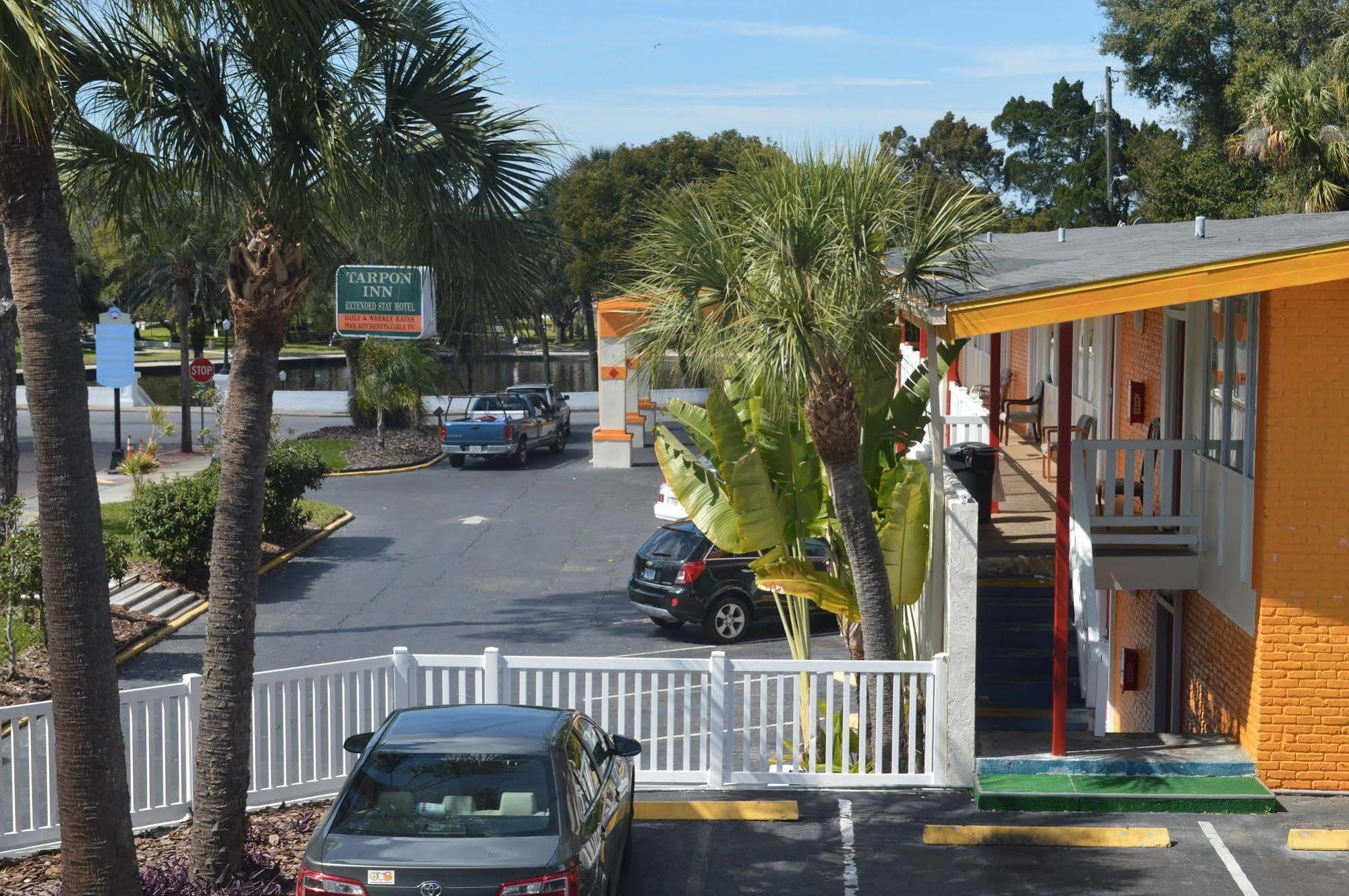 Tarpon Inn Tarpon Springs Bagian luar foto