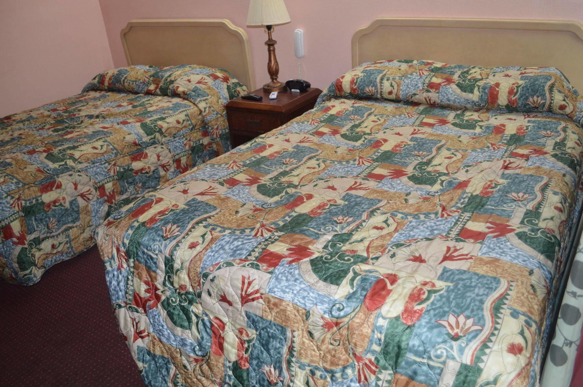Tarpon Inn Tarpon Springs Bagian luar foto